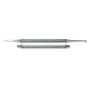 Comedon spyd med skl i stl