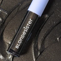 Gloweye liquid eyeshadow